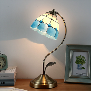 Choosing a Table Lamp Modern For Your Home