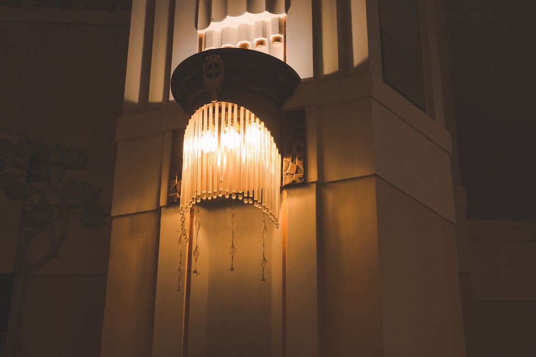 Modern Elegance: Translucent Glass Table Lamp