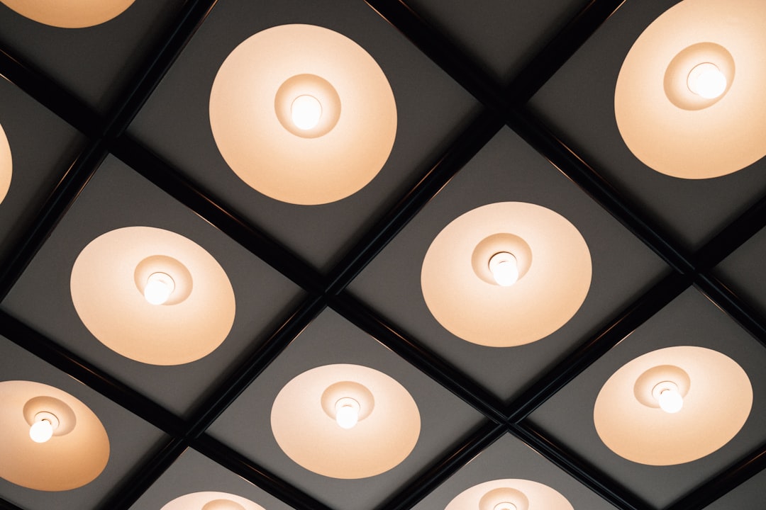 Ultra-Thin Recessed Ceiling Light: Sleek Design with Narrow Bezel