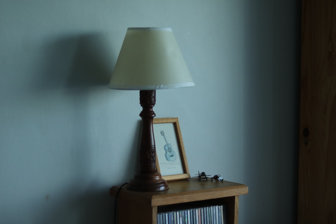 Touch Control Cordless Lamp for Walk-In Closet